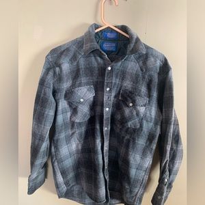 Men’s M Pendleton button up